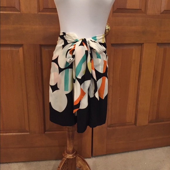 Anthropologie Dresses & Skirts - Anthropologie Geometric Print Silk Skirt